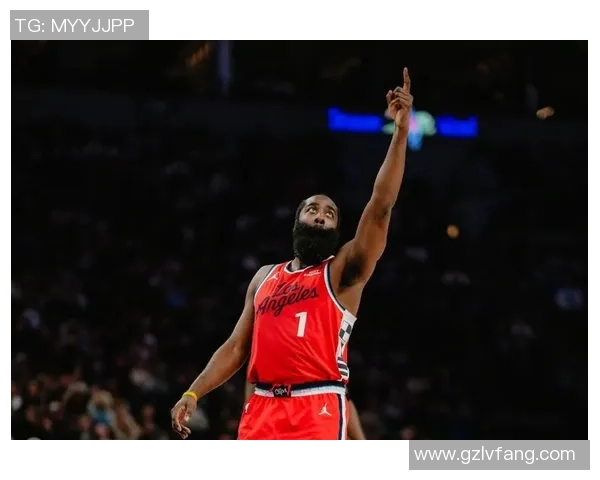 申京复出打败快船，火箭队篮板又碾压对手，哈登22+7极力局显唏嘘